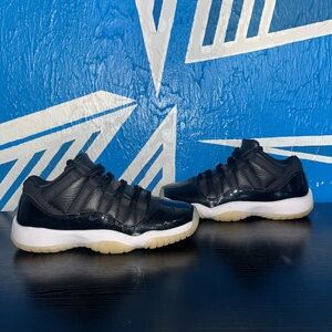 Air Jordan 11 Retro Low 72-10